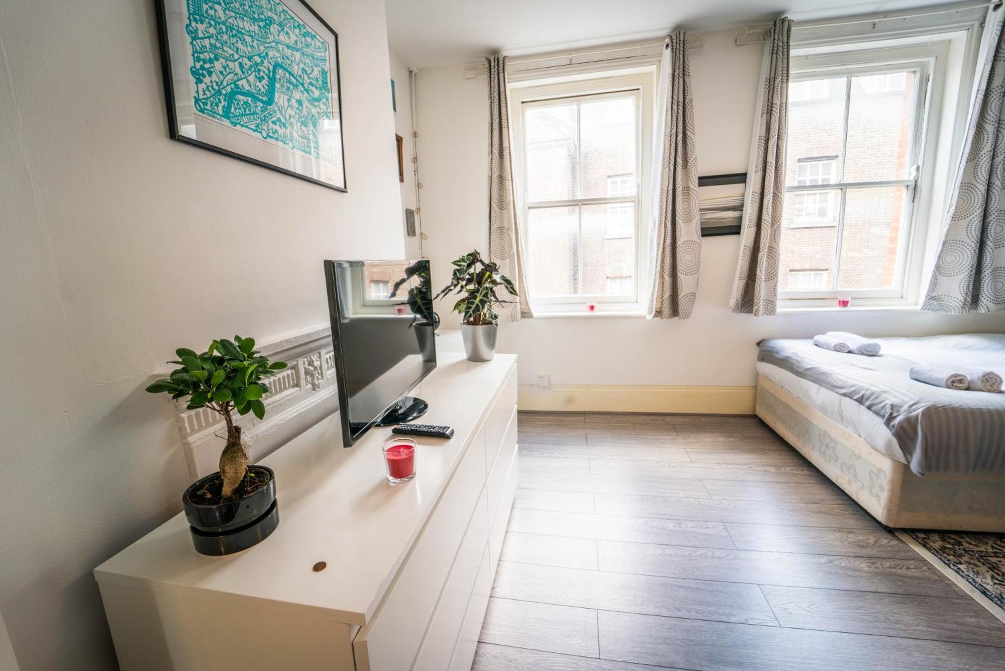 Studio Flat On Brick Lane Near Shoreditch * London