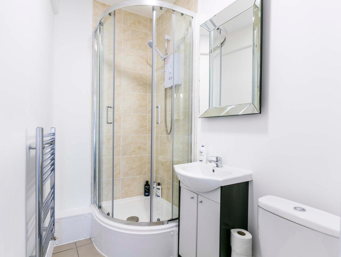 Commercial City Aparthotel *