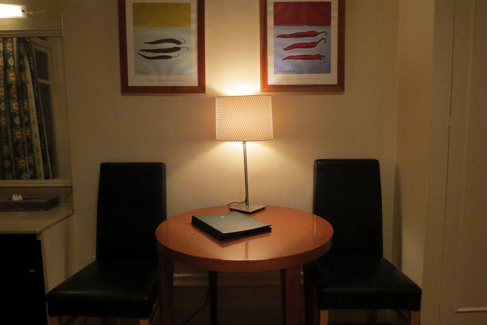 Knightsbridge Hotel London