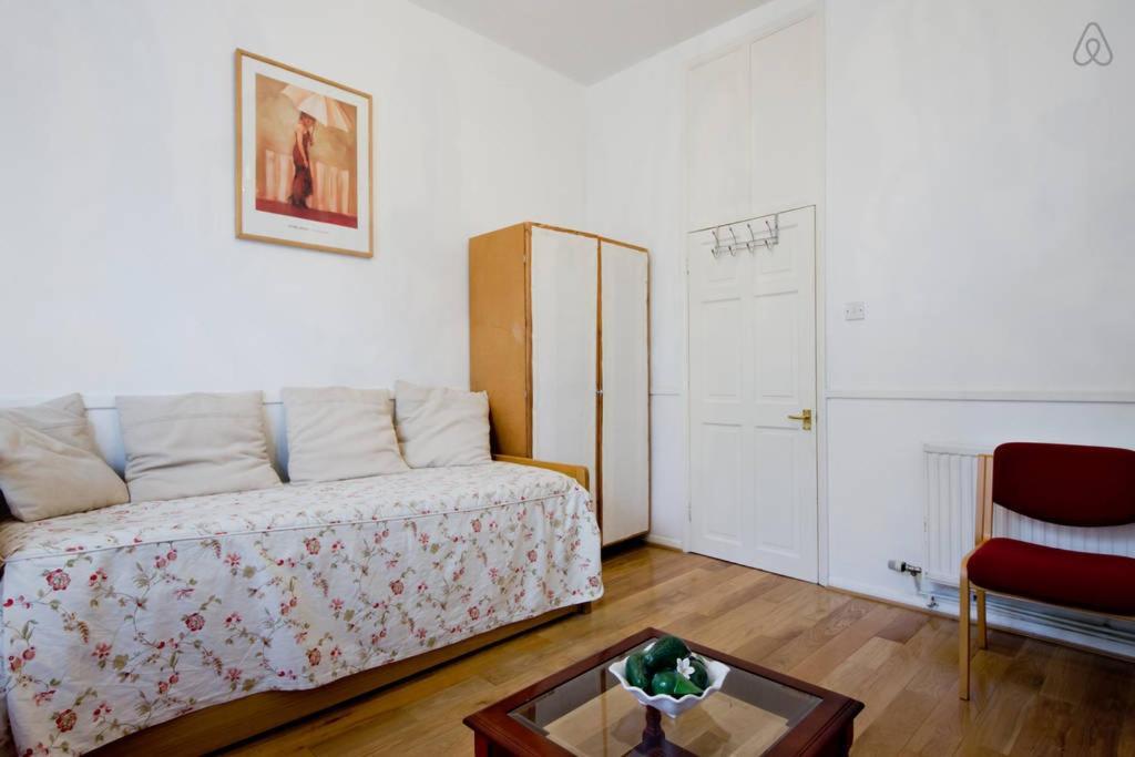 Arsenal 123 Close To Emirates Stadium Direct Eurostar Heathrow-3 Apartments Here London