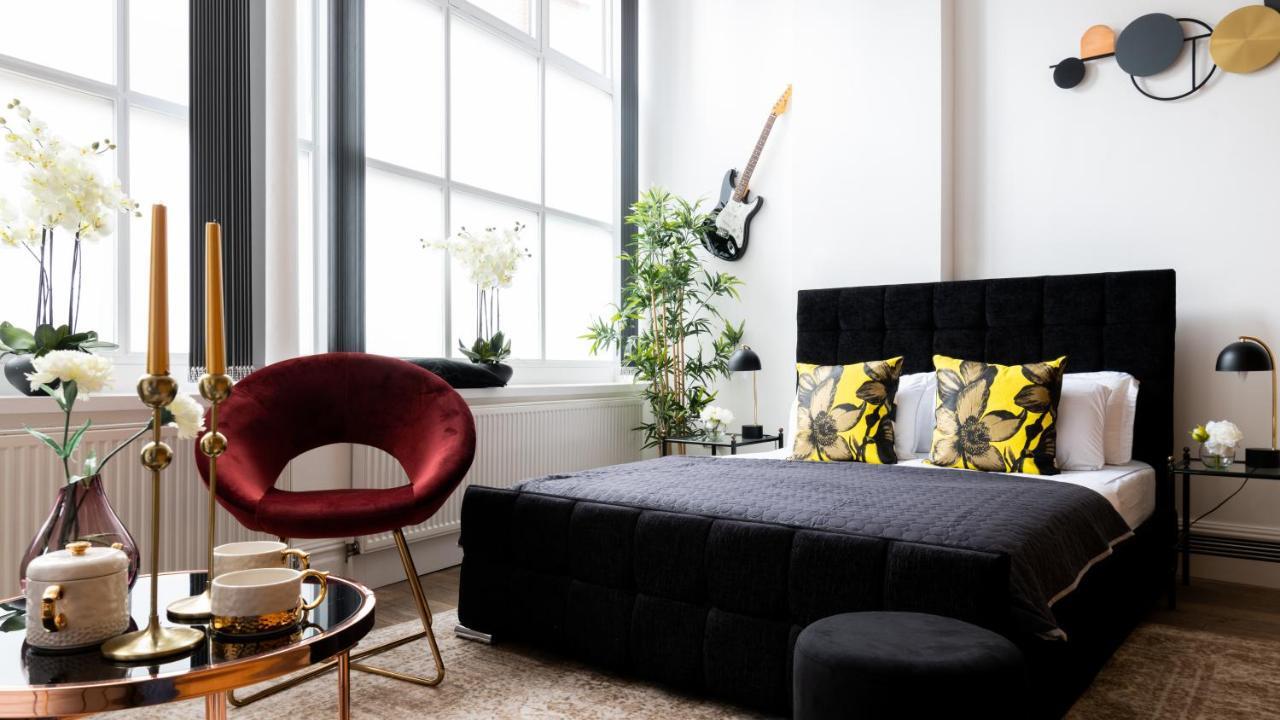 Phenomenal 5bedroom Design House For Nomads Xxl Groups Leilighet London