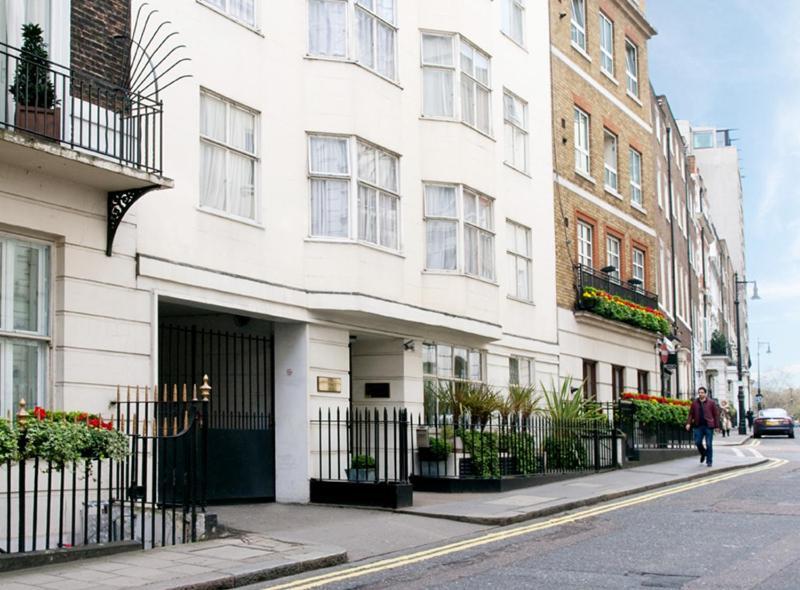 Hertford Court Aparthotel 3*