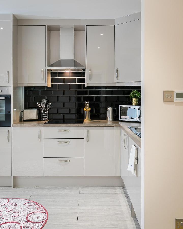 Cromwell Road Apartment