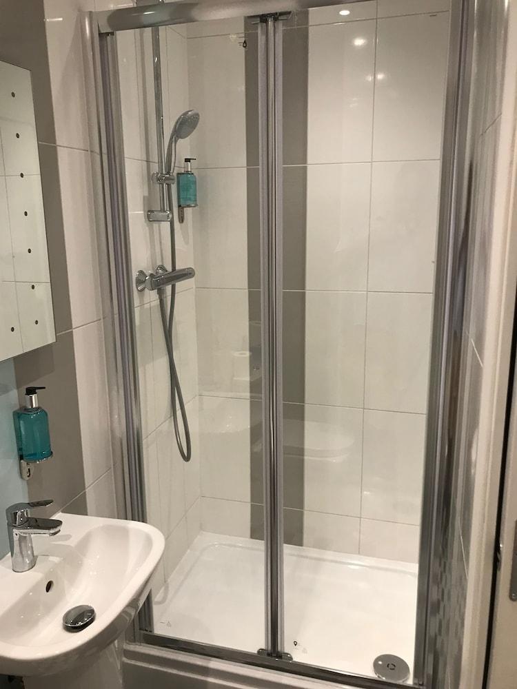 Hotell Oyo Bakers Victoria London