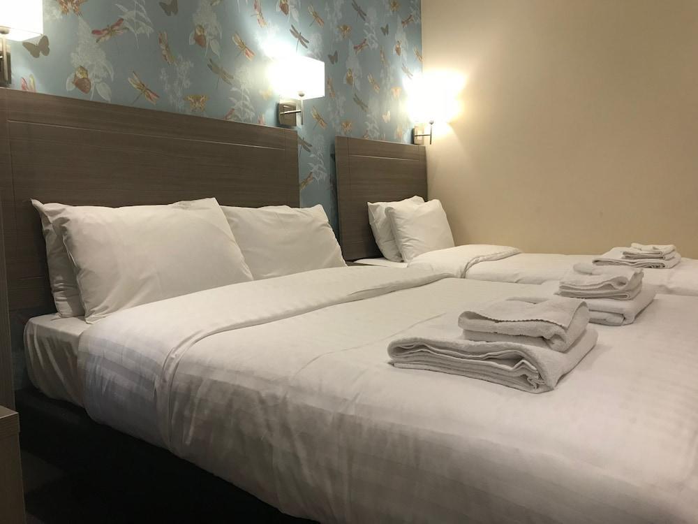 Hotell Oyo Bakers Victoria 3*