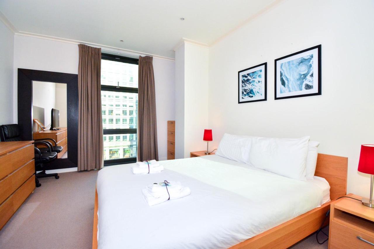 Canary Wharf - Corporate River View Apartments London