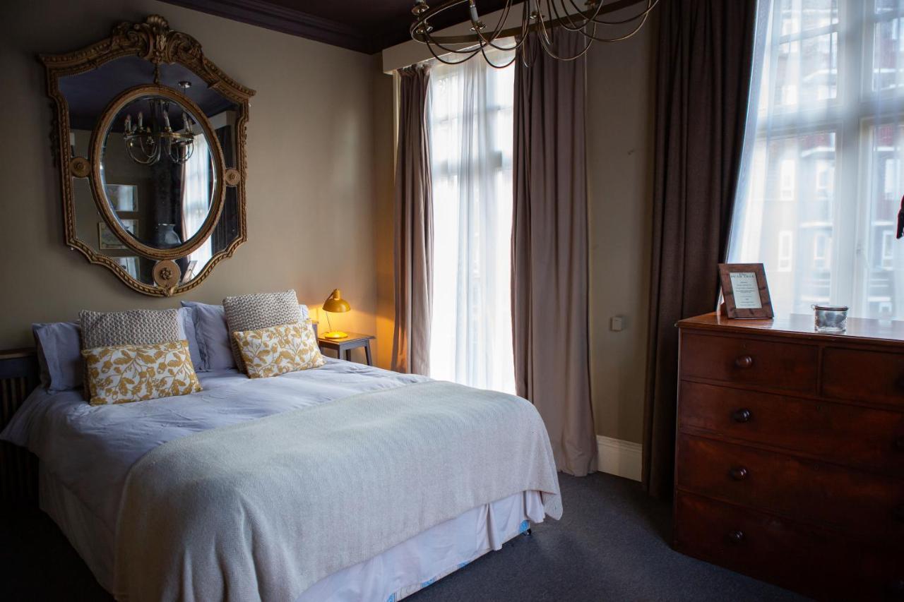 The Pear Tree Guest house 2*