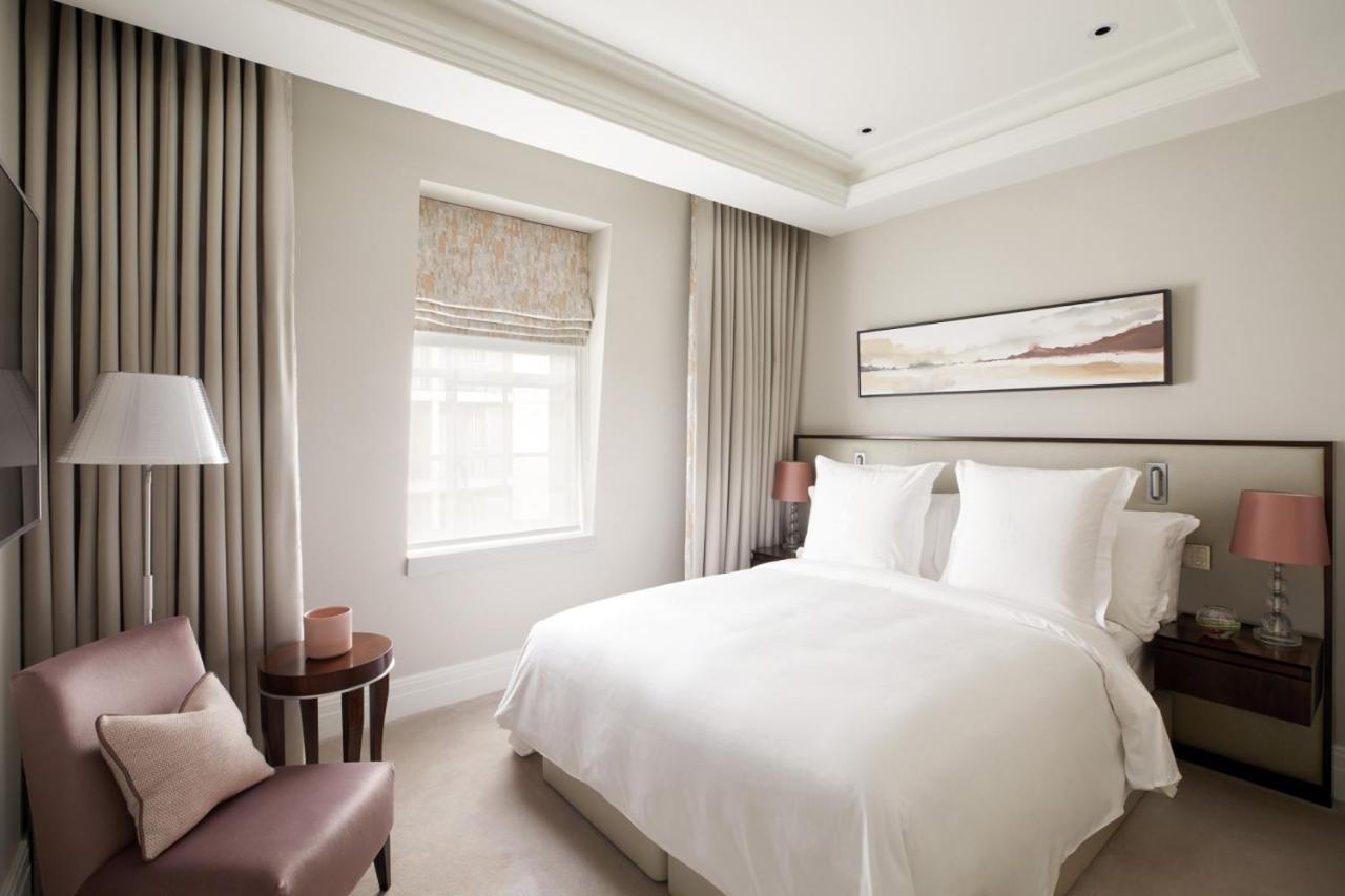 Hotel Four Seasons Residences At Ten Trinity Square