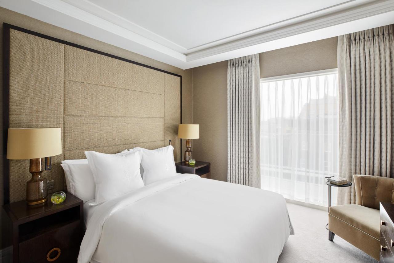 Hotel Four Seasons Residences At Ten Trinity Square