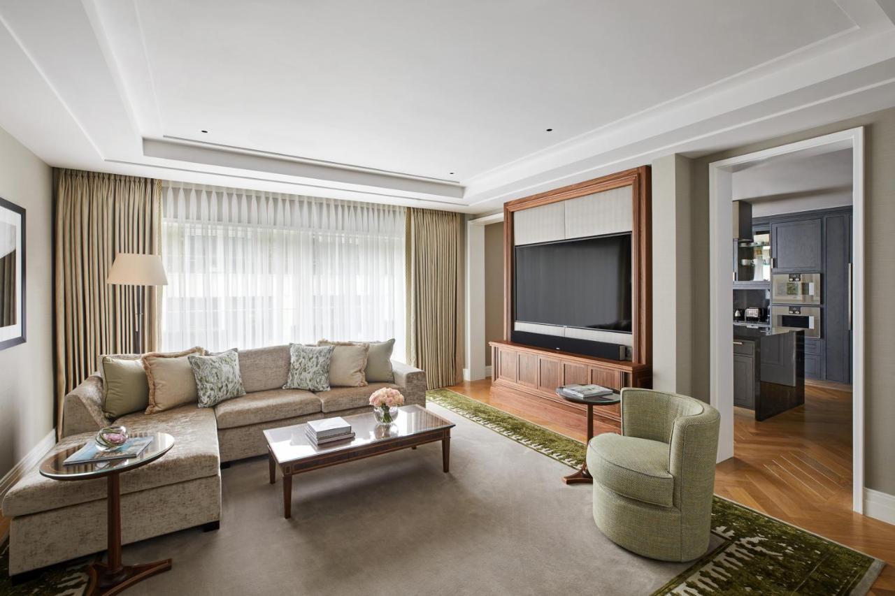 Four Seasons Residences At Ten Trinity Square 5* London