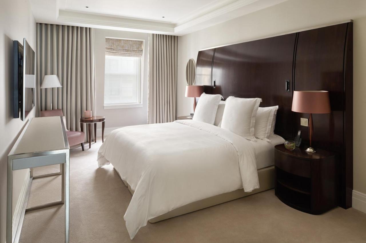 Four Seasons Residences At Ten Trinity Square 5* London