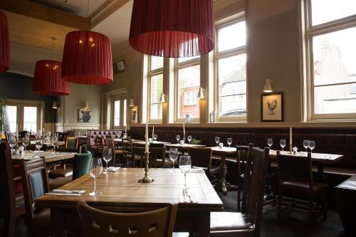 The Station 3* Londen