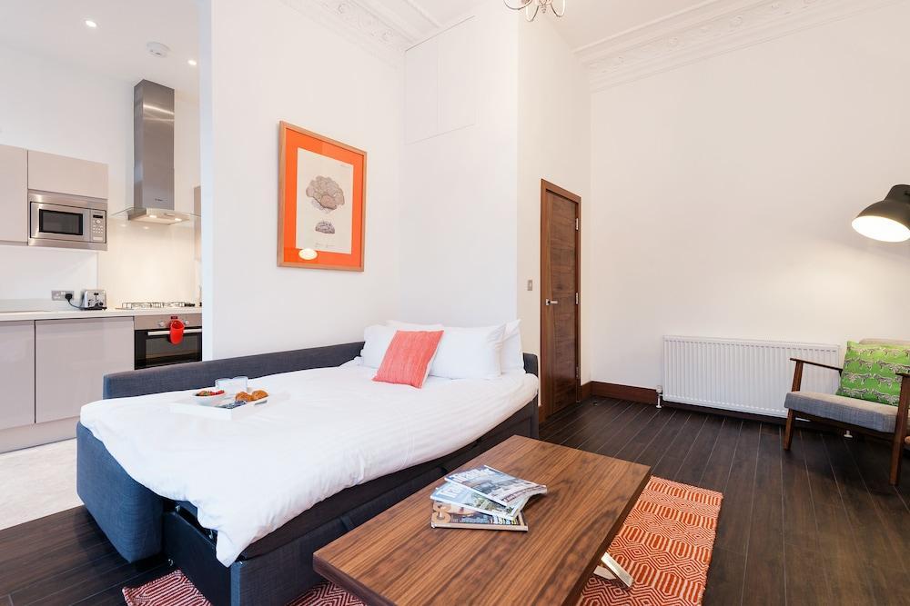 The Holland Road Apartment
