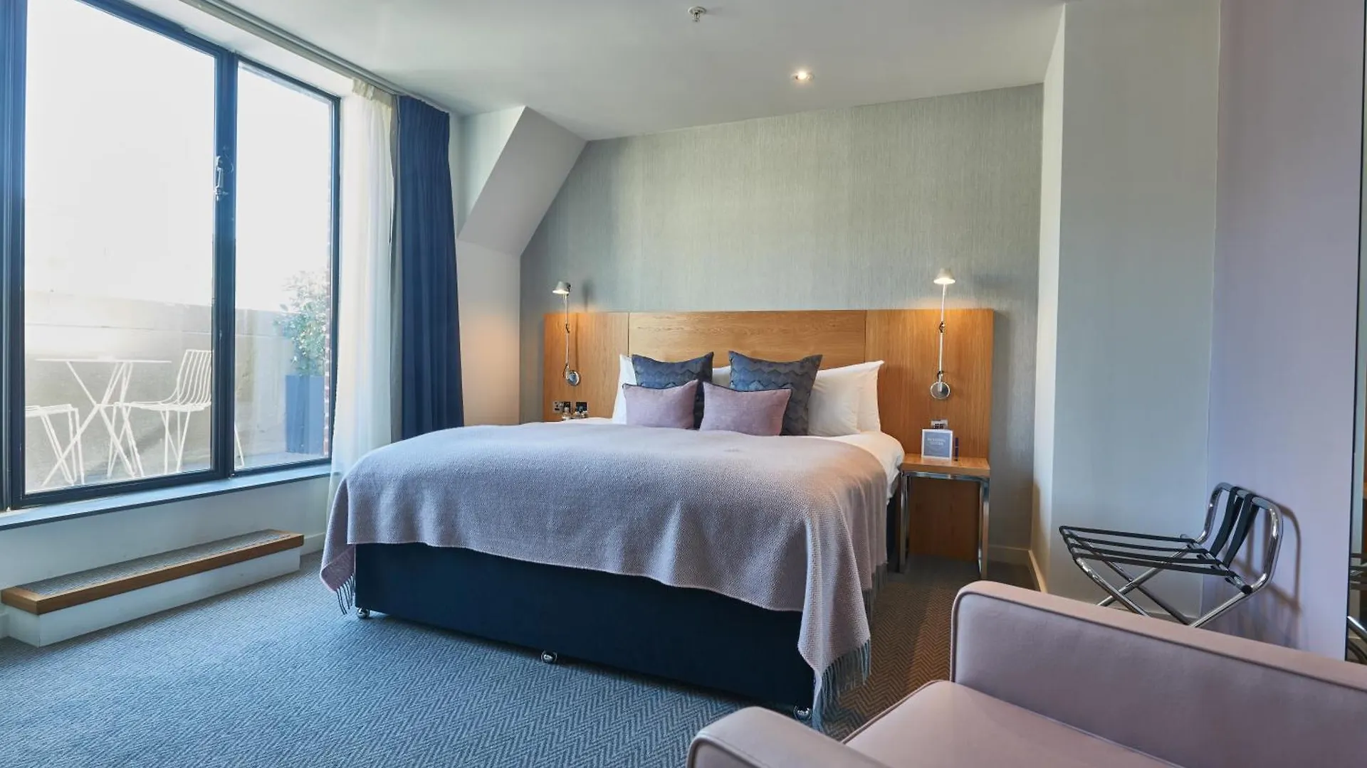 Best Hotels in Tower Hill, London - An Expert Guide
